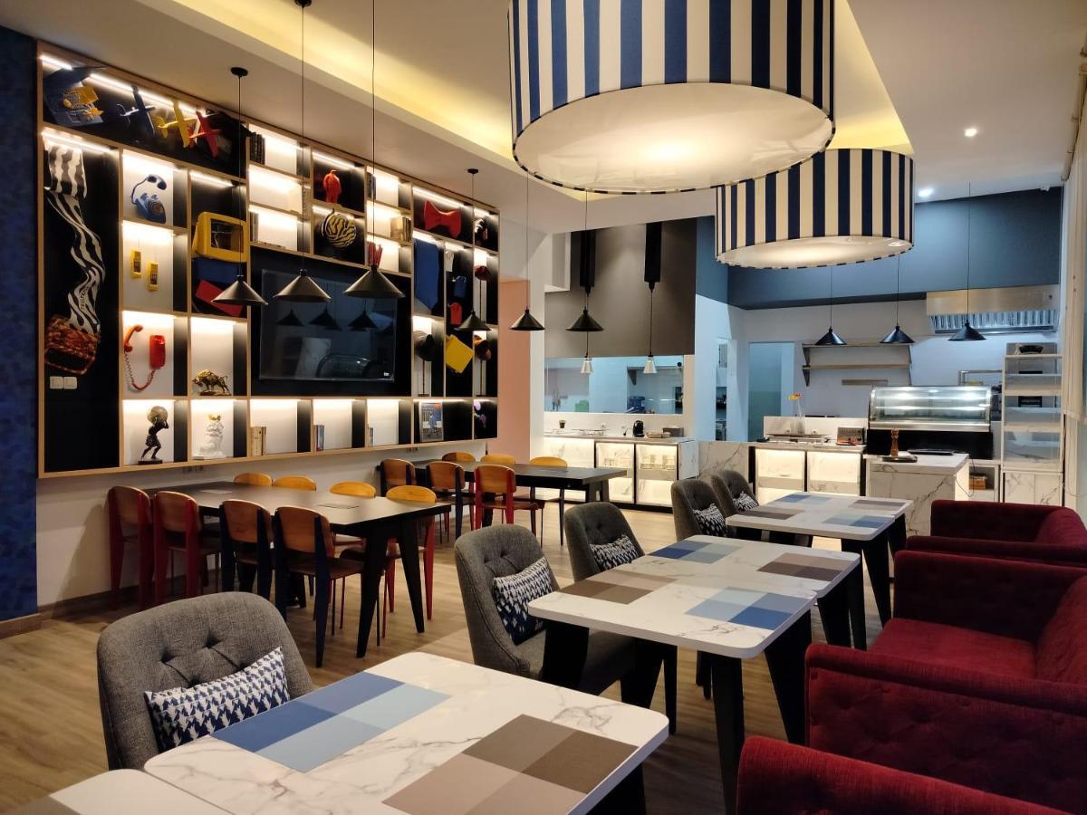 Moritz Biz Gandaria Hotell Jakarta Exteriör bild