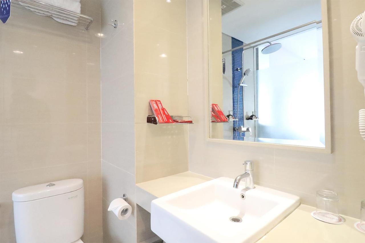 Moritz Biz Gandaria Hotell Jakarta Exteriör bild